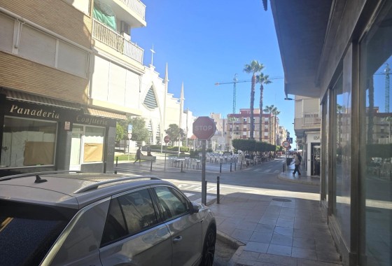 Herverkoop - Appartement / Flat -
Torrevieja - Las Piscinas Naturales