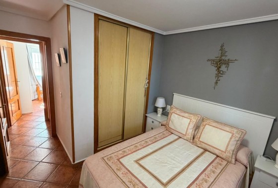 Herverkoop - Appartement / Flat -
Torrevieja - Playa del Cura