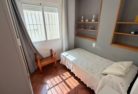 Herverkoop - Appartement / Flat -
Torrevieja - Playa del Cura