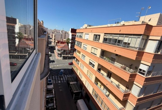 Herverkoop - Appartement / Flat -
Torrevieja - Playa del Cura