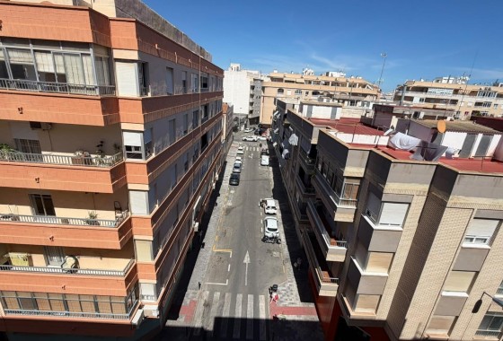 Herverkoop - Appartement / Flat -
Torrevieja - Playa del Cura