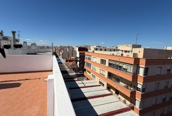 Herverkoop - Appartement / Flat -
Torrevieja - Playa del Cura