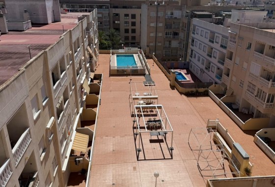 Herverkoop - Appartement / Flat -
Torrevieja - Playa del Cura