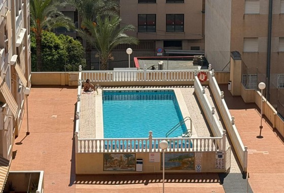 Herverkoop - Appartement / Flat -
Torrevieja - Playa del Cura