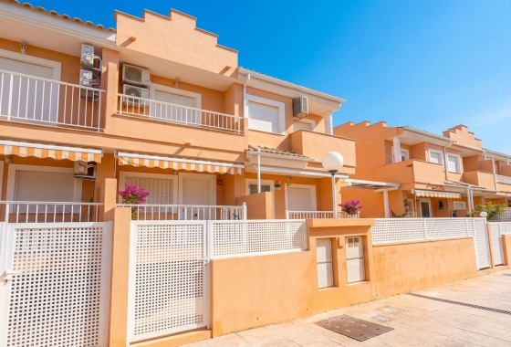 Herverkoop - Rijhuis -
El Verger - Costa Blanca