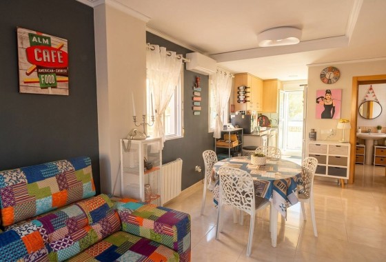 Herverkoop - Rijhuis -
El Verger - Costa Blanca