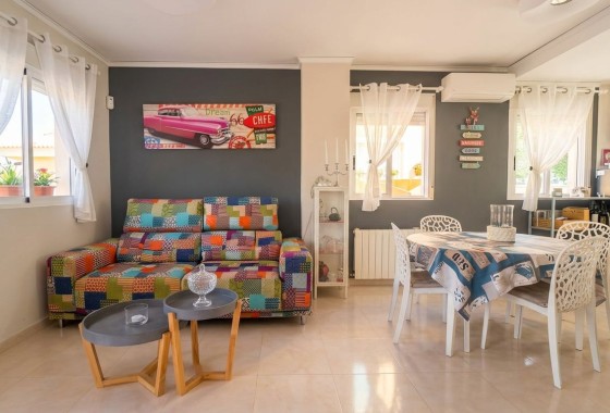Herverkoop - Rijhuis -
El Verger - Costa Blanca