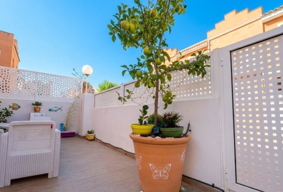 Herverkoop - Rijhuis -
El Verger - Costa Blanca