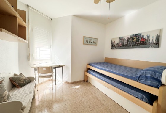Herverkoop -  -
Orihuela Costa - Campoamor