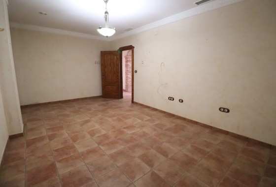 Herverkoop - Vrijstaande villa -
Rojales - Los Palacios