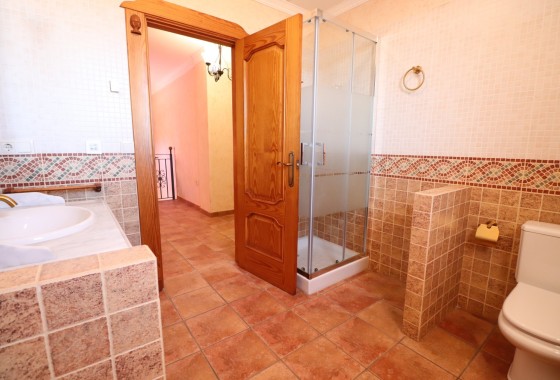 Herverkoop - Vrijstaande villa -
Rojales - Los Palacios