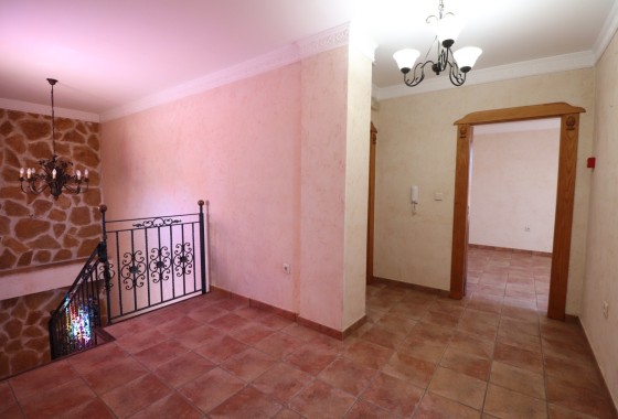 Herverkoop - Vrijstaande villa -
Rojales - Los Palacios