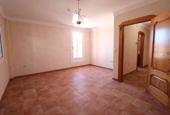 Herverkoop - Vrijstaande villa -
Rojales - Los Palacios