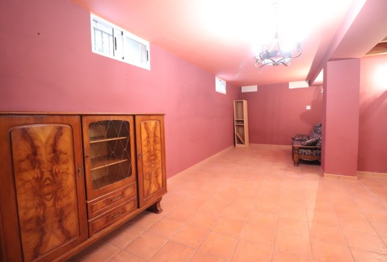 Herverkoop - Vrijstaande villa -
Rojales - Los Palacios
