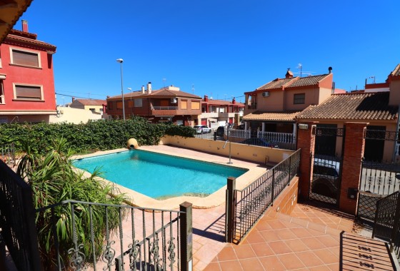 Herverkoop - Vrijstaande villa -
Rojales - Los Palacios