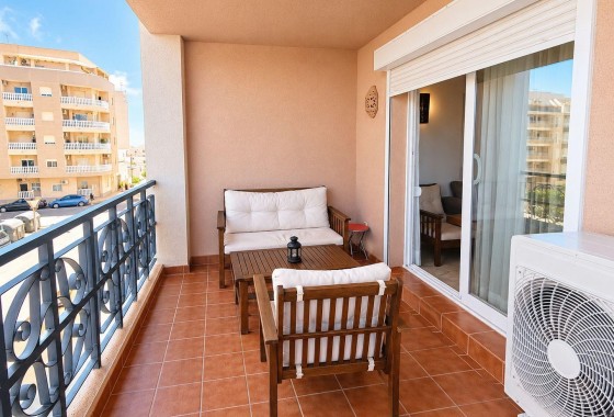 Sprzedaż - Apartament / Mieszkanie -
Torrevieja - Playa de los Locos