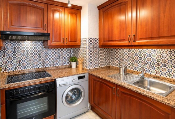 Sprzedaż - Apartament / Mieszkanie -
Torrevieja - Playa de los Locos