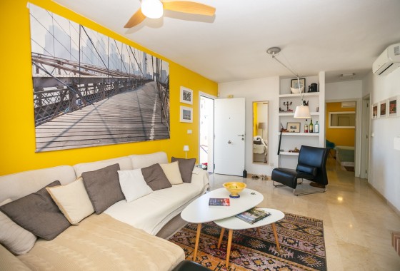 Resale - Apartment / Flat -
Playa Flamenca