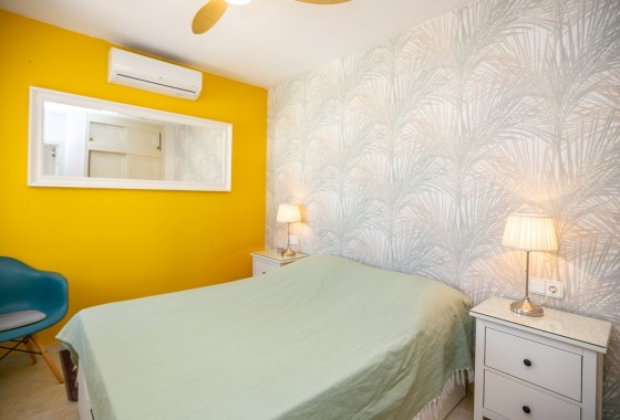 Resale - Apartment / Flat -
Playa Flamenca