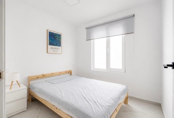 Sprzedaż - Apartament / Mieszkanie -
Torrevieja - Acequion