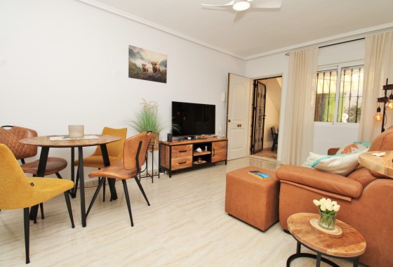 Venta - Apartamento / Piso -
Villamartín - Los Dolses