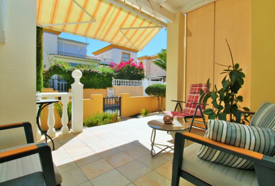 Venta - Apartamento / Piso -
Villamartín - Los Dolses