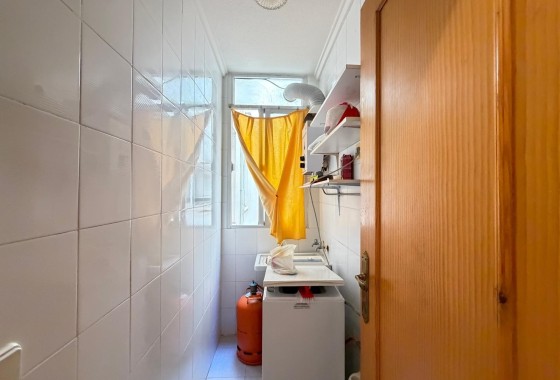 Wiederverkauf - Wohnung / Apartment -
Torrevieja - Playa del Cura
