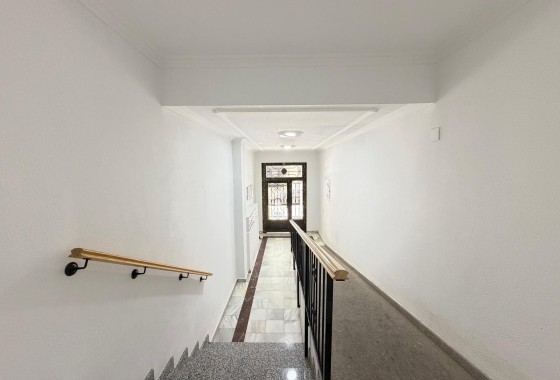 Wiederverkauf - Wohnung / Apartment -
Torrevieja - Playa del Cura