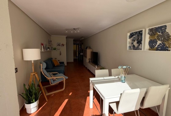 Herverkoop - Appartement / Flat -
Torrevieja - Torreblanca