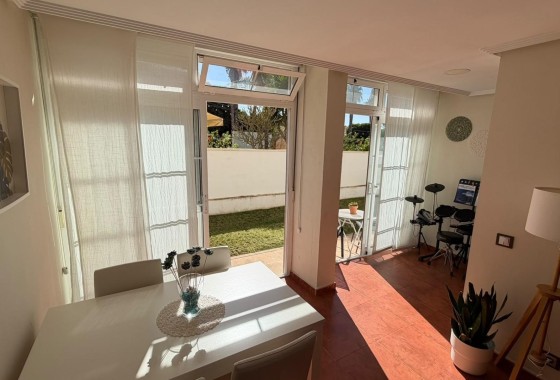 Herverkoop - Appartement / Flat -
Torrevieja - Torreblanca