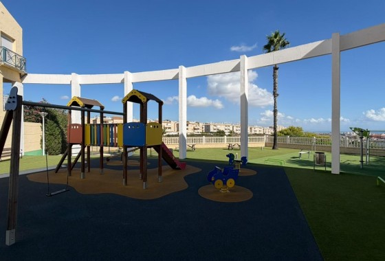 Herverkoop - Appartement / Flat -
Torrevieja - Torreblanca