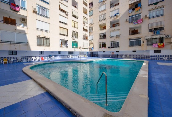 Herverkoop - Appartement / Flat -
Torrevieja - Playa del Cura