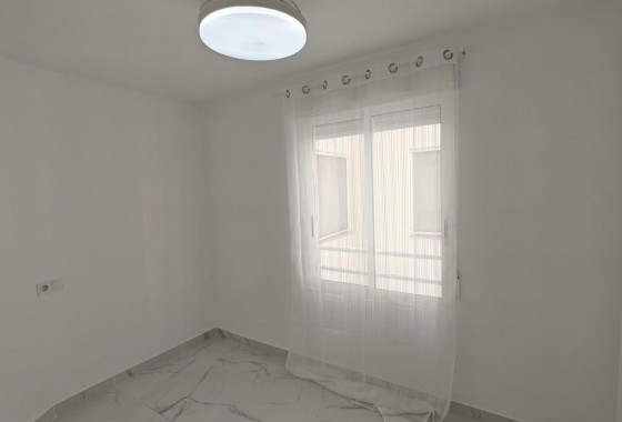 Wiederverkauf - Wohnung / Apartment -
Torrevieja - Acequion