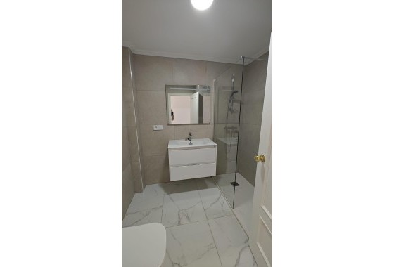 Wiederverkauf - Wohnung / Apartment -
Torrevieja - Acequion