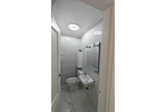 Wiederverkauf - Wohnung / Apartment -
Torrevieja - Acequion