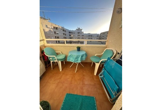 Herverkoop - Appartement / Flat -
Torrevieja - El molino