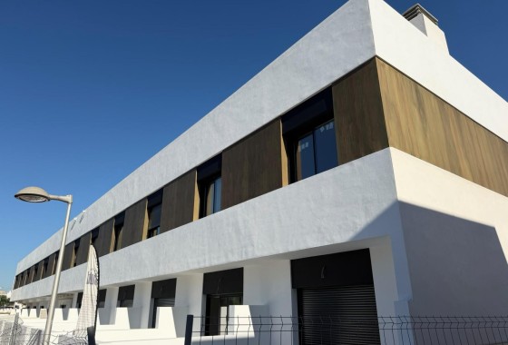 New Build - Reihenhaus -
Pilar de la Horadada - pueblo