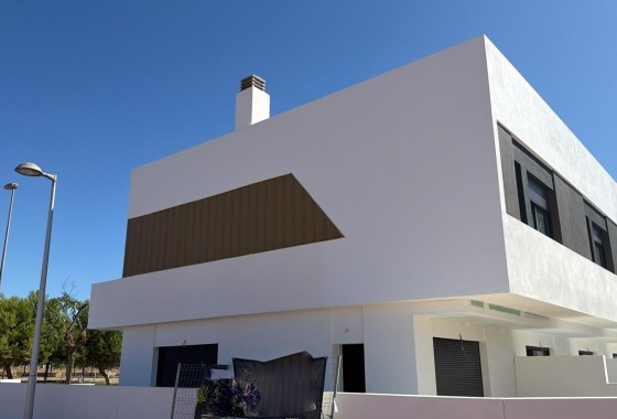 New Build - Freistehende Villa -
Pilar de la Horadada - pueblo