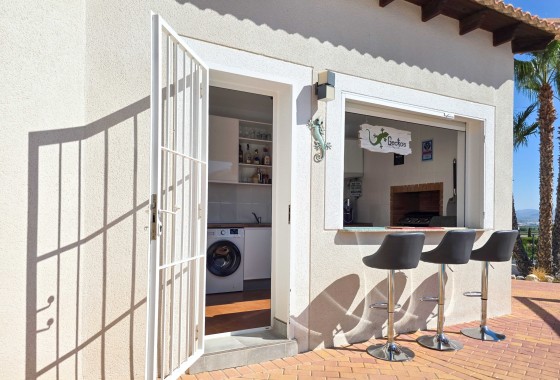 Resale - Detached Villa -
Campos Del Rio