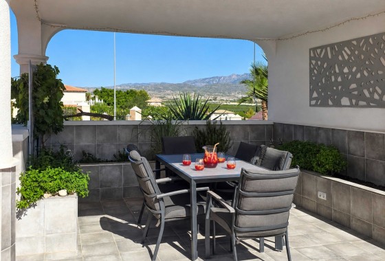 Resale - Detached Villa -
Campos Del Rio