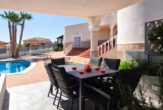 Resale - Detached Villa -
Campos Del Rio