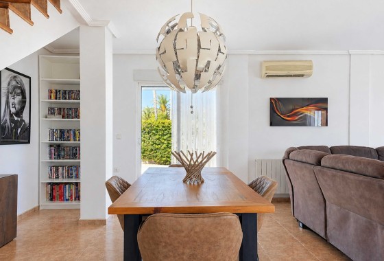 Resale - Detached Villa -
Campos Del Rio