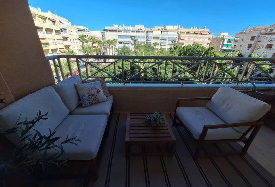 Herverkoop - Appartement / Flat -
Torrevieja - Playa del Cura