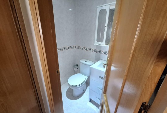 Herverkoop - Appartement / Flat -
Torrevieja - Playa del Cura