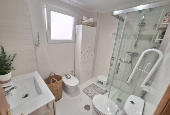 Herverkoop - Appartement / Flat -
Torrevieja - Playa del Cura