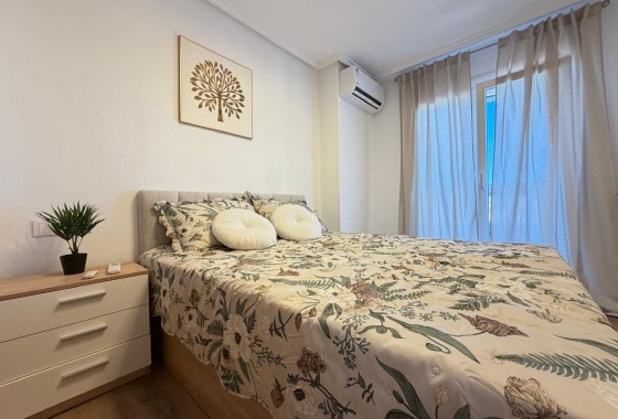 Herverkoop - Appartement / Flat -
Torrevieja - Parque de las Naciones