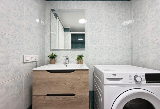 Herverkoop - Appartement / Flat -
Torrevieja - Parque de las Naciones