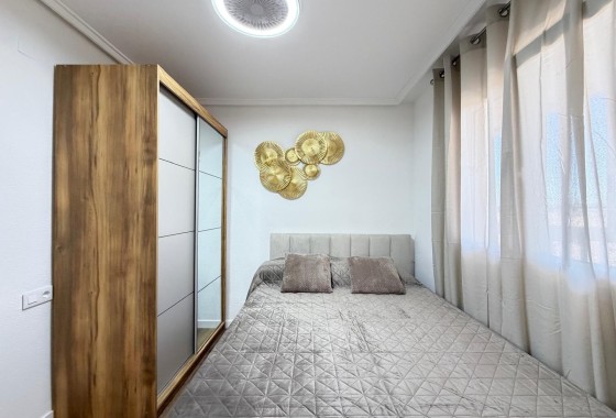 Herverkoop - Appartement / Flat -
Torrevieja - Parque de las Naciones