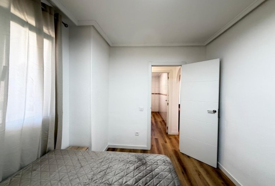 Herverkoop - Appartement / Flat -
Torrevieja - Parque de las Naciones