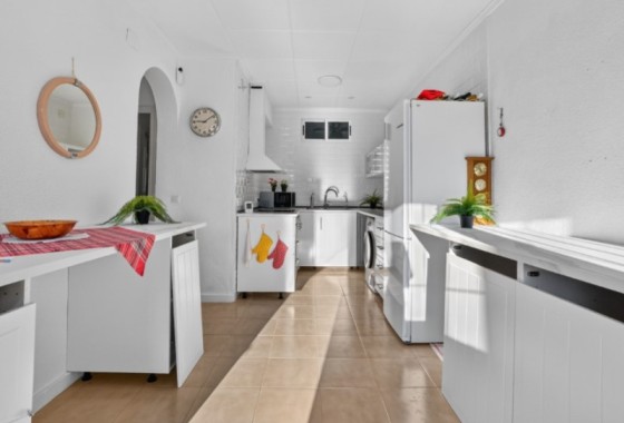 Venta - Chalet Independiente -
Torrevieja
